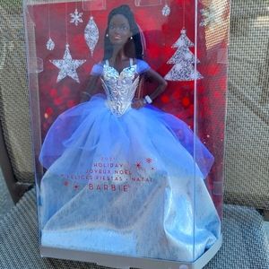 HOLIDAY 2021 BARBIE